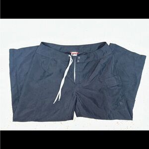 Women’s The North Face Black Cargo Capris Size 12